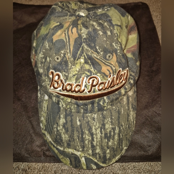 Brad Paisley Camouflage Baseball Cap by Port Authority - Picture 4 of 13